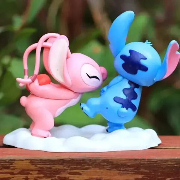 figura stitch y angel