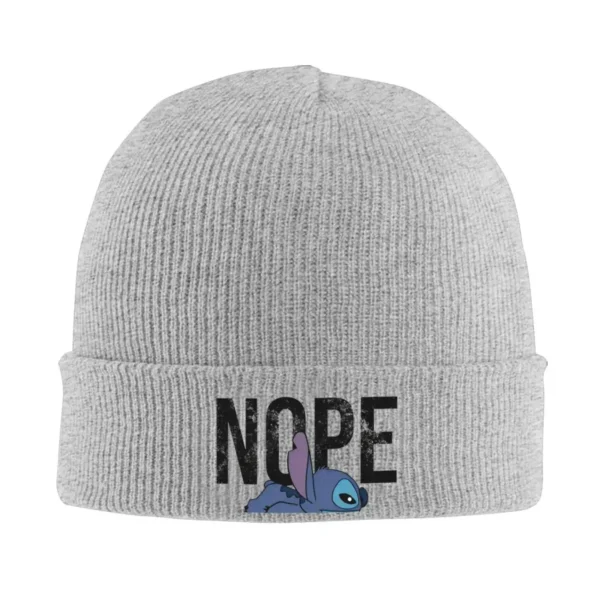gorro gris stitch
