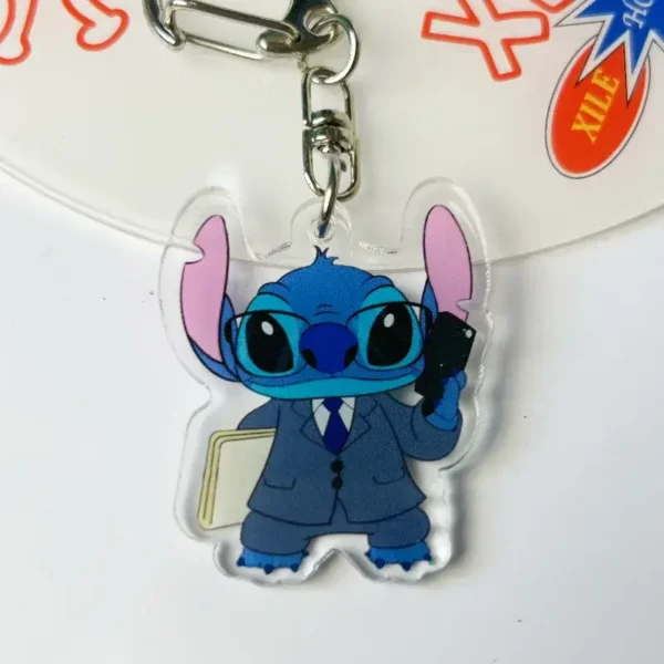 llavero resina stitch
